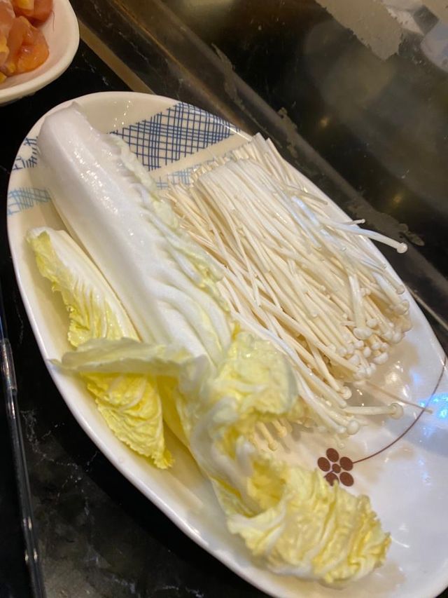 🐥雲吞雞煲放題🐚