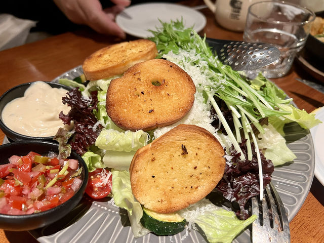 南港車站熱門的餐廳｜Second Floor貳樓，餐點好吃又多元