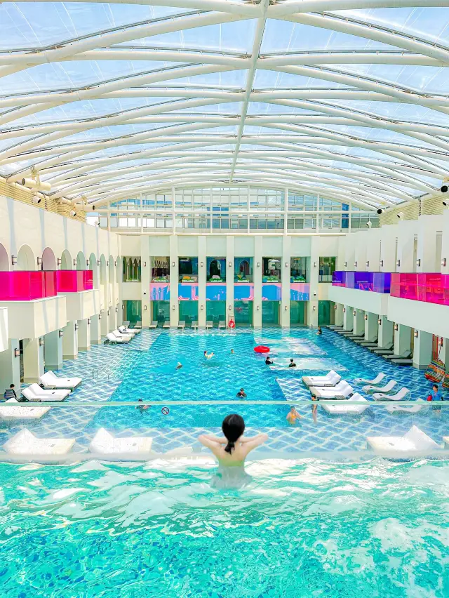 The ultimate vacation destination, Paradise City 🩵🩵.