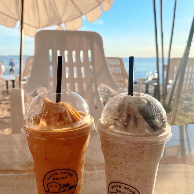White House Beach Cafe & Restaurant 