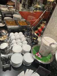 ล่องเรือดินเนอร์ไปกับ The Grand Chaopraya