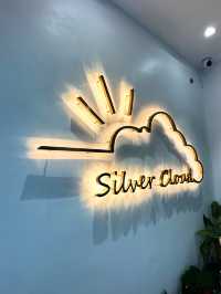 Silver Cloud Cafe บรรยากาศดีมาก
