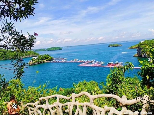 Hundred Island 