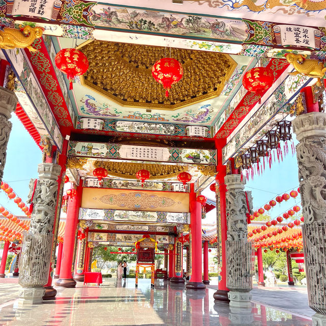 วาร์ปไปเมืองจีนไม่ไกลกรุงเทพ “วัดธรรมกตัญญู บางปู”