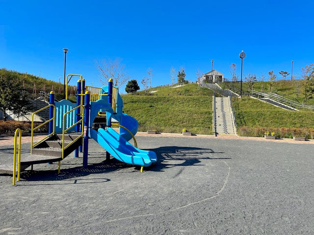 Tsurumikagetsuen Park