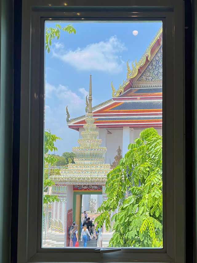 🌟 Discover the Serenity of Wat Pho 🌟