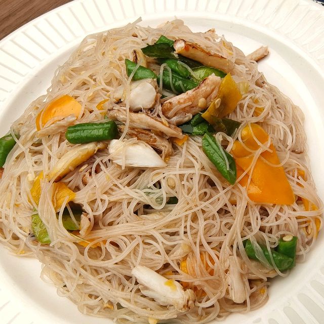 ก๋วยเตี๋ยวเรือเพนนิน ร้านดังในตำนาน