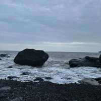 黑沙灣海灘：風光旖旎