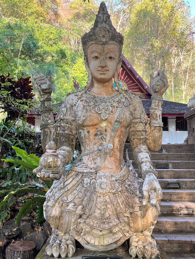 Wat Pha Lat Hike (Monk's trail)