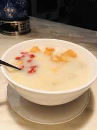 崗廈站北區酒樓，點心種類繁多