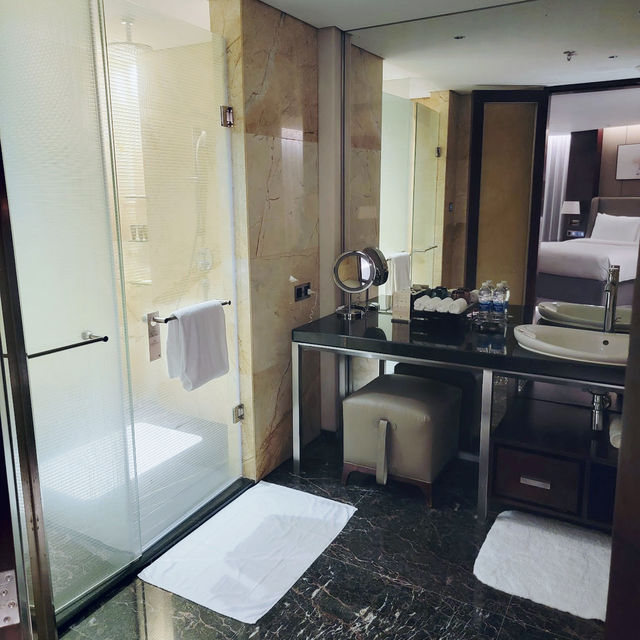 【深圳酒店】金茂深圳JW萬豪酒店：地理位置佳，商務休閒兩相宜