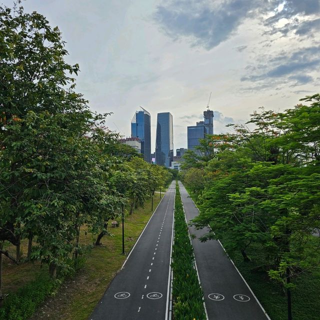 สวนเบญจกิติไปด้วยMRT