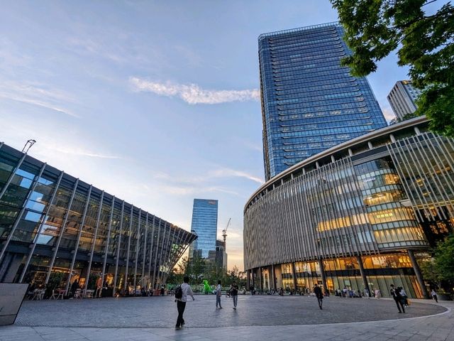 日本大阪-大阪梅田免費賞夜景逛街的好去處：時空の広場