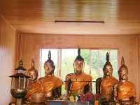 ไหว้รอยพระพุทธบาท วัดพระบาท