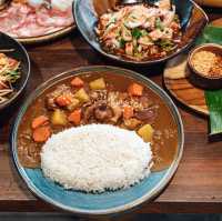 จุ่มริมนาคาเฟ่