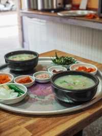 【釜山】釜山の朝ごはん🇰🇷大釜豚肉クッパ
