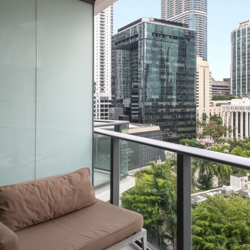 "Dua Miami Autograph Collection: Where Luxury Meets Coastal Charm"