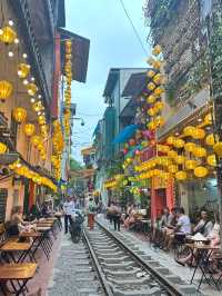 แวะเช็คอินสุดชิคที่ Train Street ในเมืองฮานอย 🚂