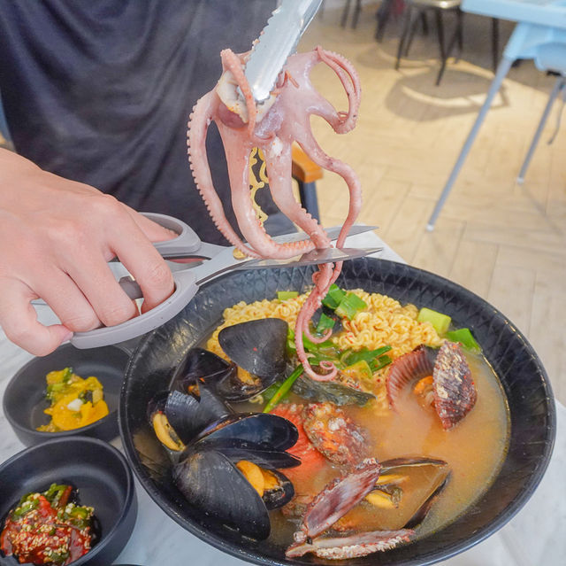 거제도 오면 꼭 맛봐야하는 해물라면 &전복김밥 맛집 📍한끼 거제장승포점