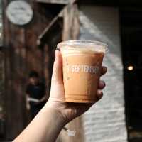 คาเฟ่ที่บรรยากาศสุดแสนจะโฮมมี่ที่ จ.สระบุรี…