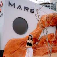Mars.pattaya คาเฟ่อวกาศที่พลาดไม่ได้ 🧡