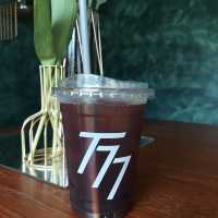 T77 คาเฟ่