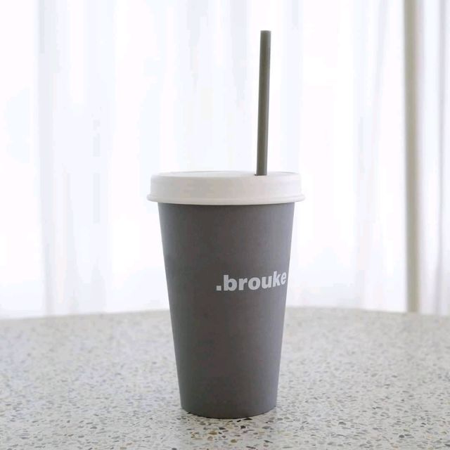 Brouke Cafe 