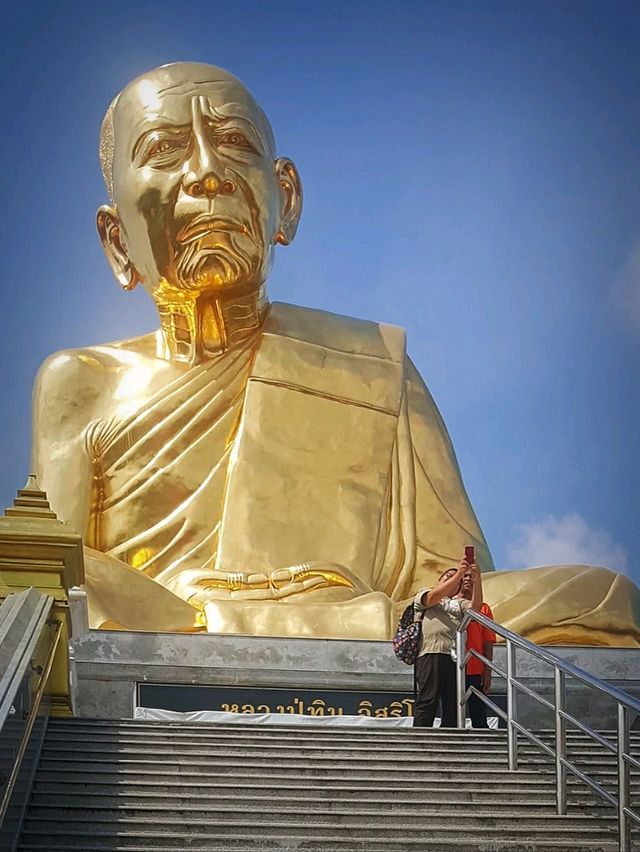 หลวงปู่ทิม วัดละหารไร่ จ.ระยอง