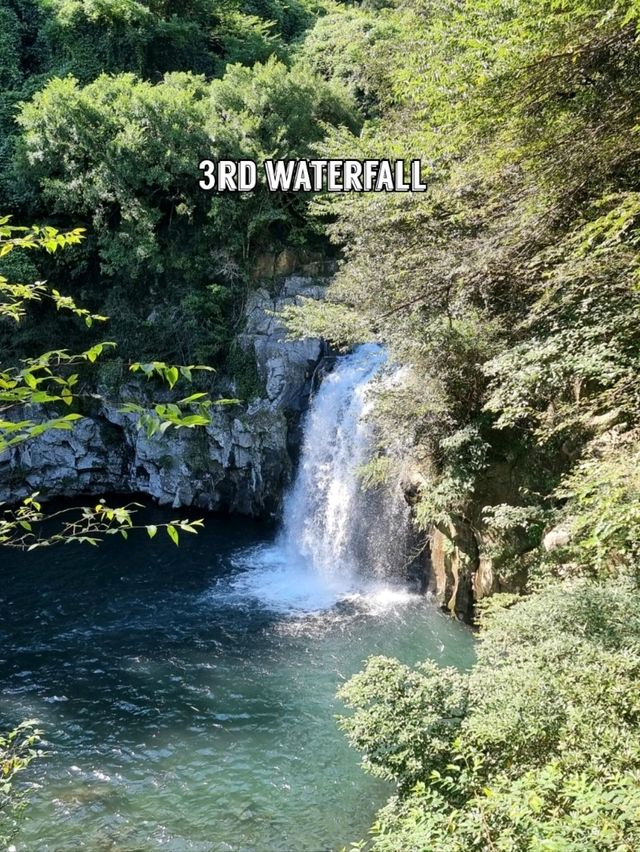 🇰🇷 The Romantic Legend of Cheonjeyeon Waterfalls 📍Jeju Island