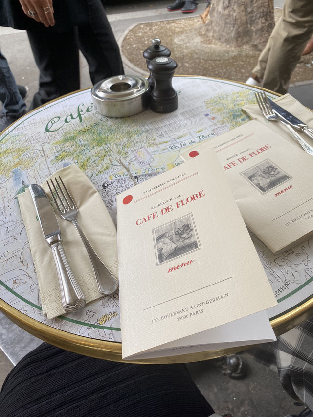 【パリ🇫🇷】オシャレな老舗カフェ♡CAFE DE FLORE