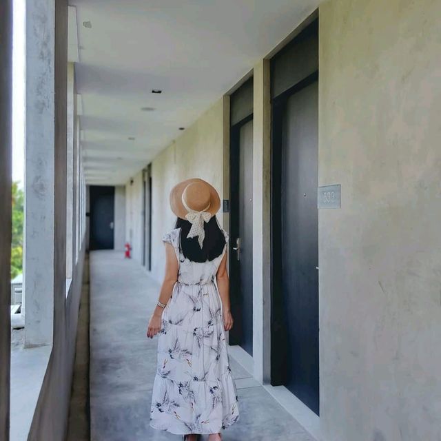 ลิปดารีสอร์ท ที่พักสไตล์ Loft ติดทะเลคลองวาฬ