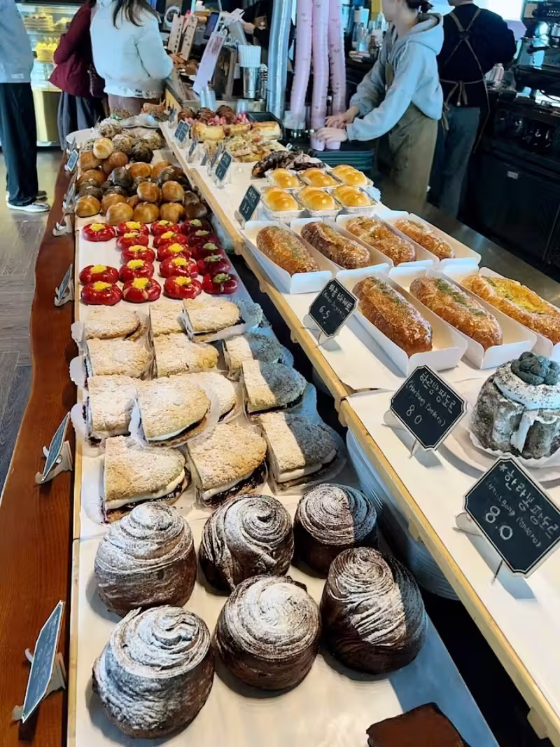 Bakery cafe