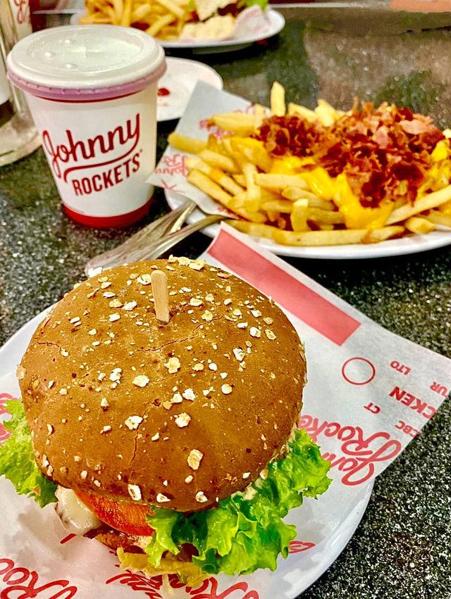 🇺🇸 Johnny Rockets