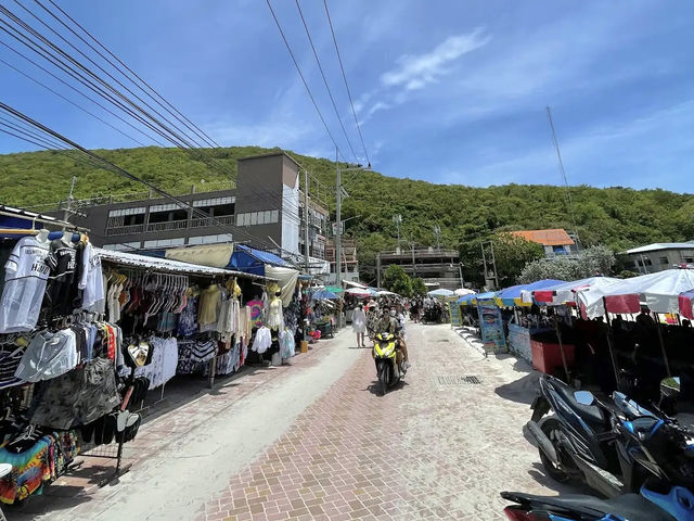 “หาดตาแหวน”ชายหาดสุดคึกคักในเกาะล้าน
