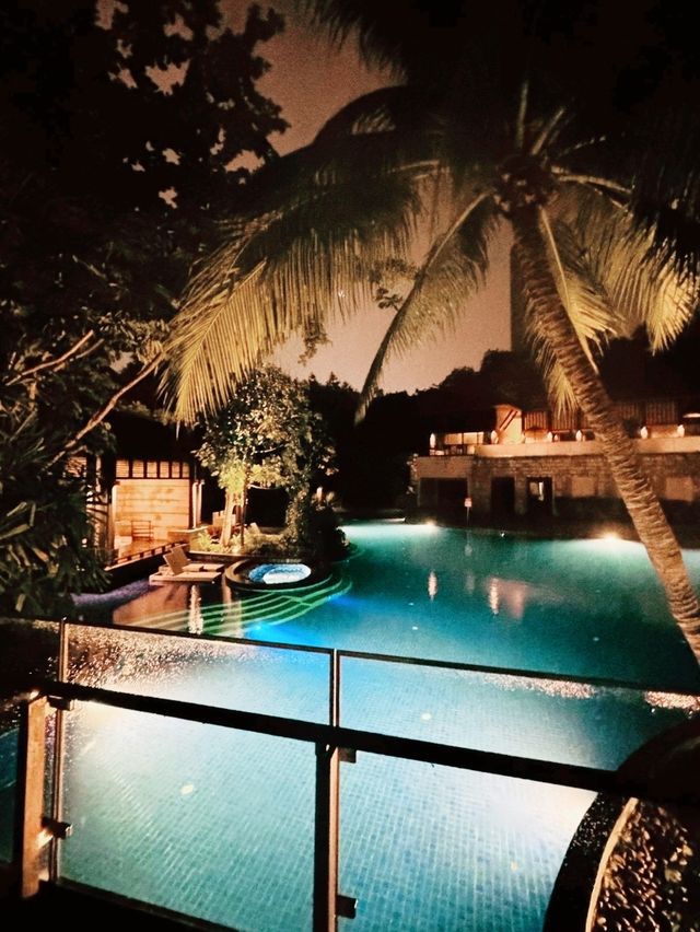 Outdoor swimming at Equarius Hotel