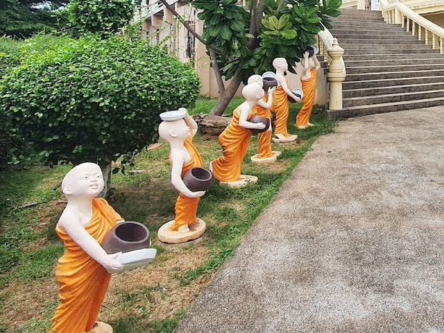 布吉寺廟建築之美 — Sapam Thammaram Temple