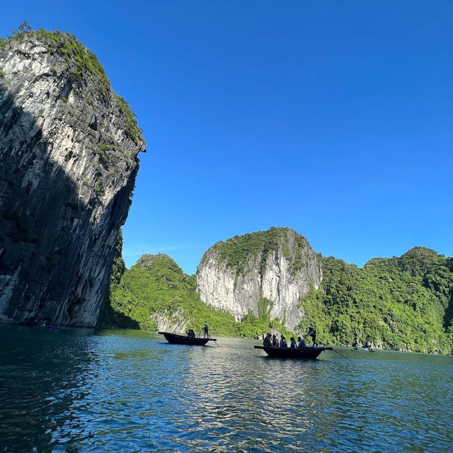 ล่องเรือที่อ่าวฮาลองเบย์ (Halong Bay) 🥰