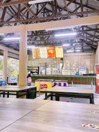 馬來西亞城市の農場像熱帶叢林，動物們像在比誰更可愛的動物園！