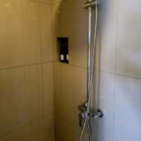 เข้าพักในห้องสวีท ที่พร้อมด้วยอ่างอาบน้ำ
