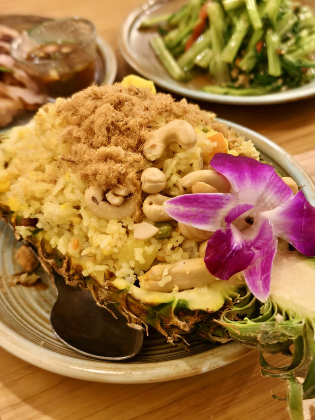 灣仔泰菜餐廳，必點椰子凍