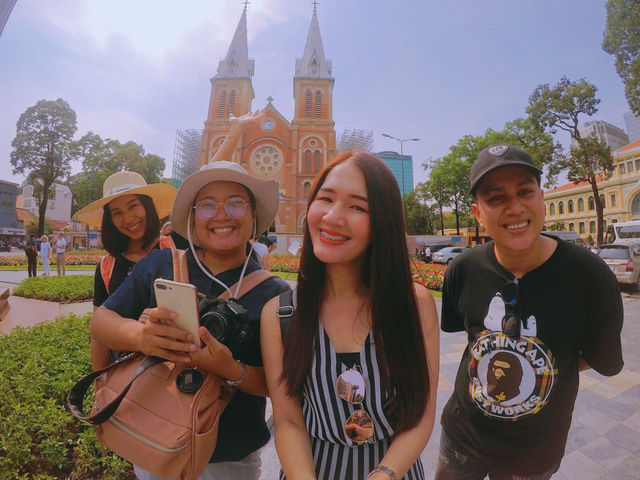 พาเที่ยวโบสถ์ Notre Dame ในเมืองโฮจิมินห์ ⛪️