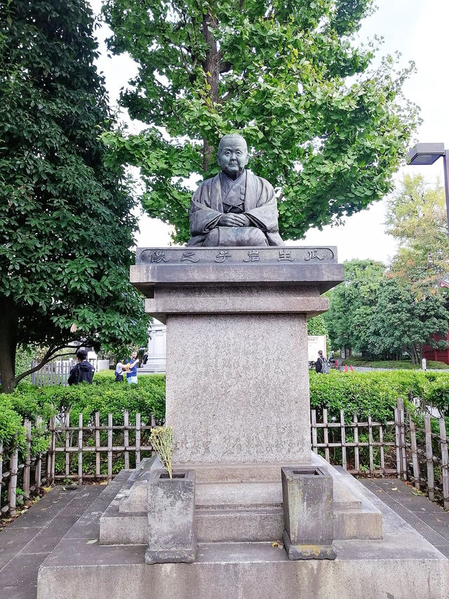 Sensoji Temple (วัดเซ็นโซจิ)