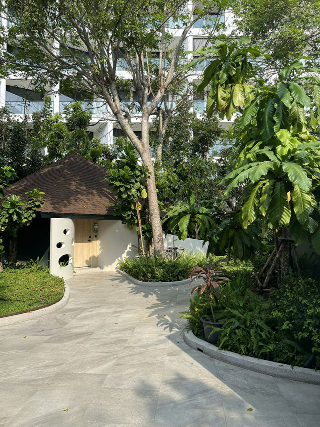 ที่พักติดทะเล ใกล้กรุงเทพ วิวสวย Pet Friendly 