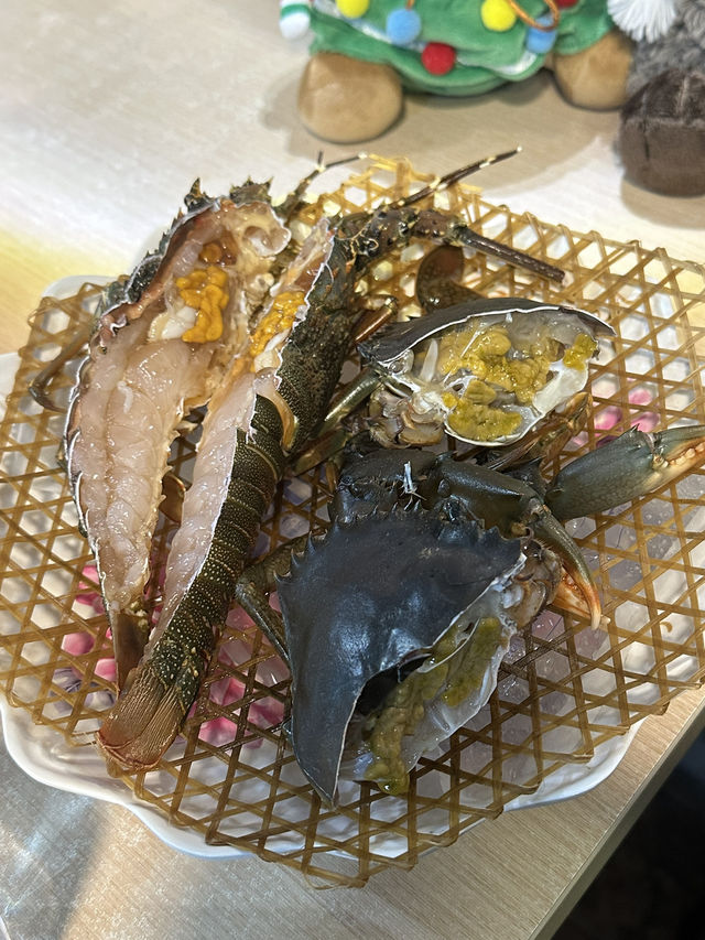 為食妹與浣熊到九龍城品嚐豪華海鮮盛宴粥底鍋