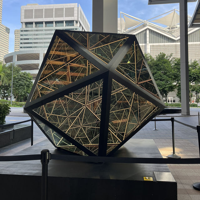 JW Marriott Singapore, Where Art and a Getaway Meet 