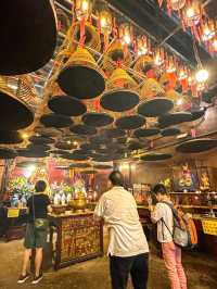 วัดหม่านโม (Man Mo Temple)