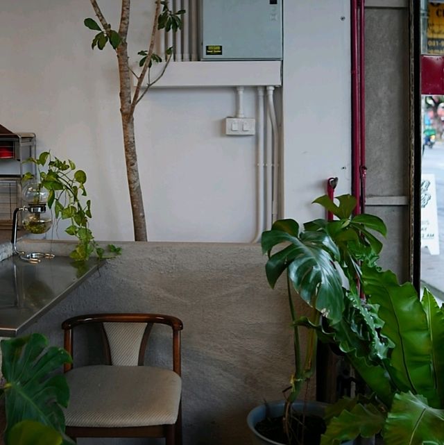 泰國清邁_Elephant in the room_街頭愜意咖啡店