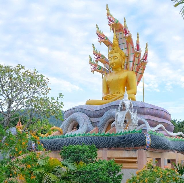 พลอยสังวรนิรันดร์ 🙏อีกหนึ่งวัดงามอุตรดิตถ์