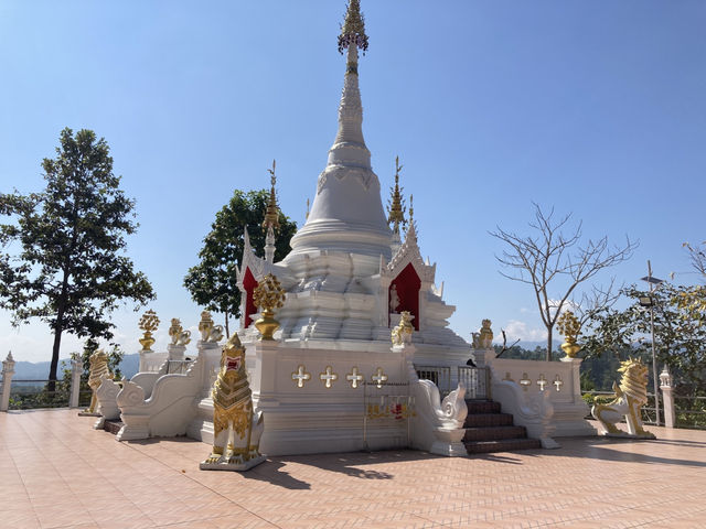 วัดพระธาตุจอมมอญ 