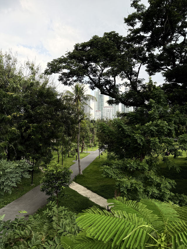 Benjakitti Park: A Peaceful Urban Oasis